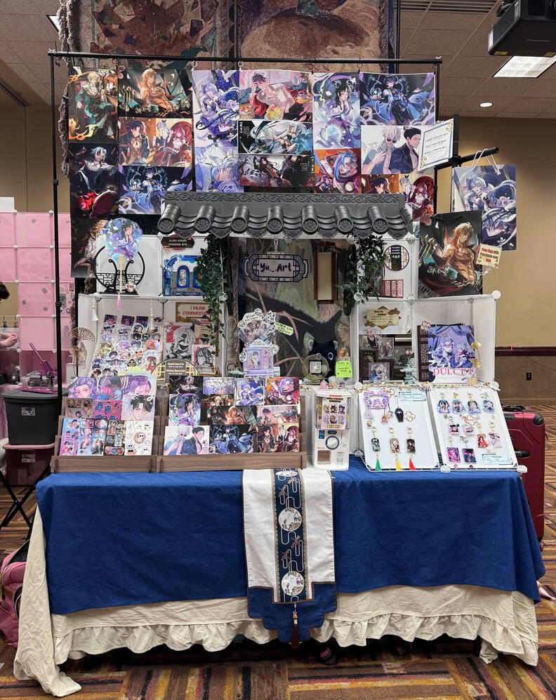 colossal north 6 feet